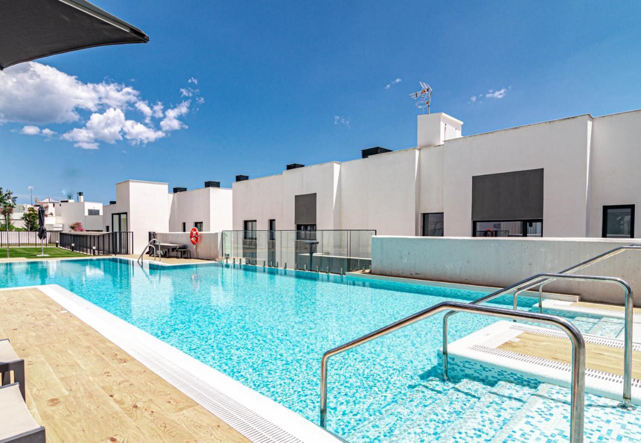 Sb4Bb - Apotel Las Mesas By Roomservices Естепона Екстер'єр фото